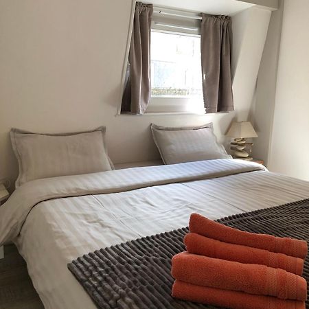 A 30 M Du Coeur De La Rue Des Bains Villa Trouville-sur-Mer Buitenkant foto